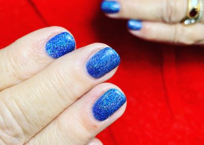 AK Beauty blue-sparkle-nails